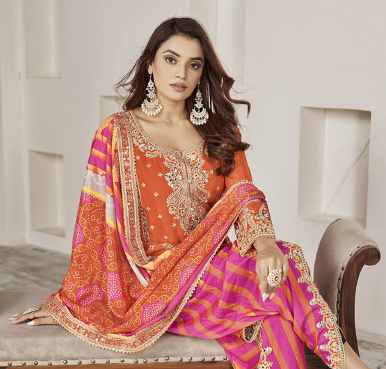 Gulzar Phool Zari Cream Embroidered Chinon Kurta Set