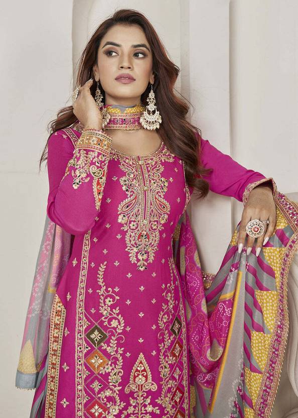 Gulzar Phool Zari Cream Embroidered Chinon Kurta Set